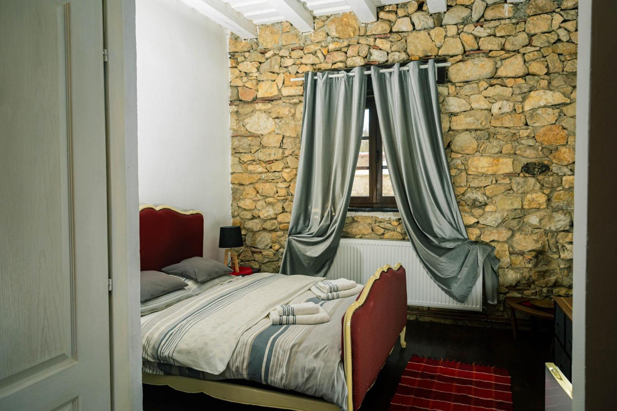 Hotel Casa Thea Cheile Nerei Sokolar Exteriér fotografie