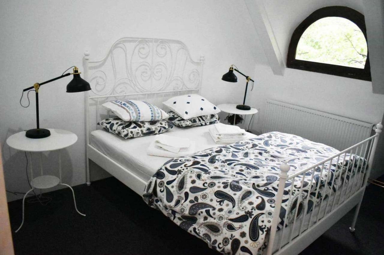 Hotel Casa Thea Cheile Nerei Sokolar Exteriér fotografie