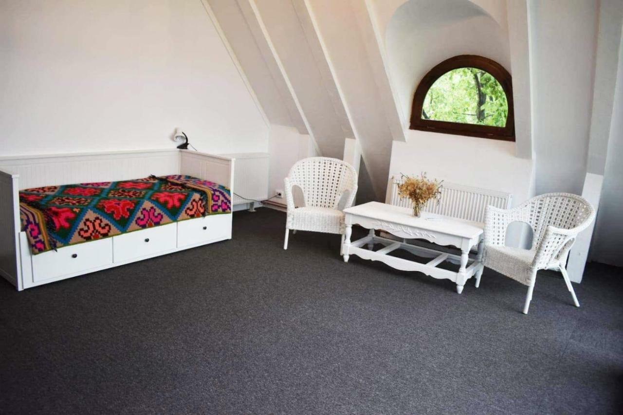 Hotel Casa Thea Cheile Nerei Sokolar Exteriér fotografie