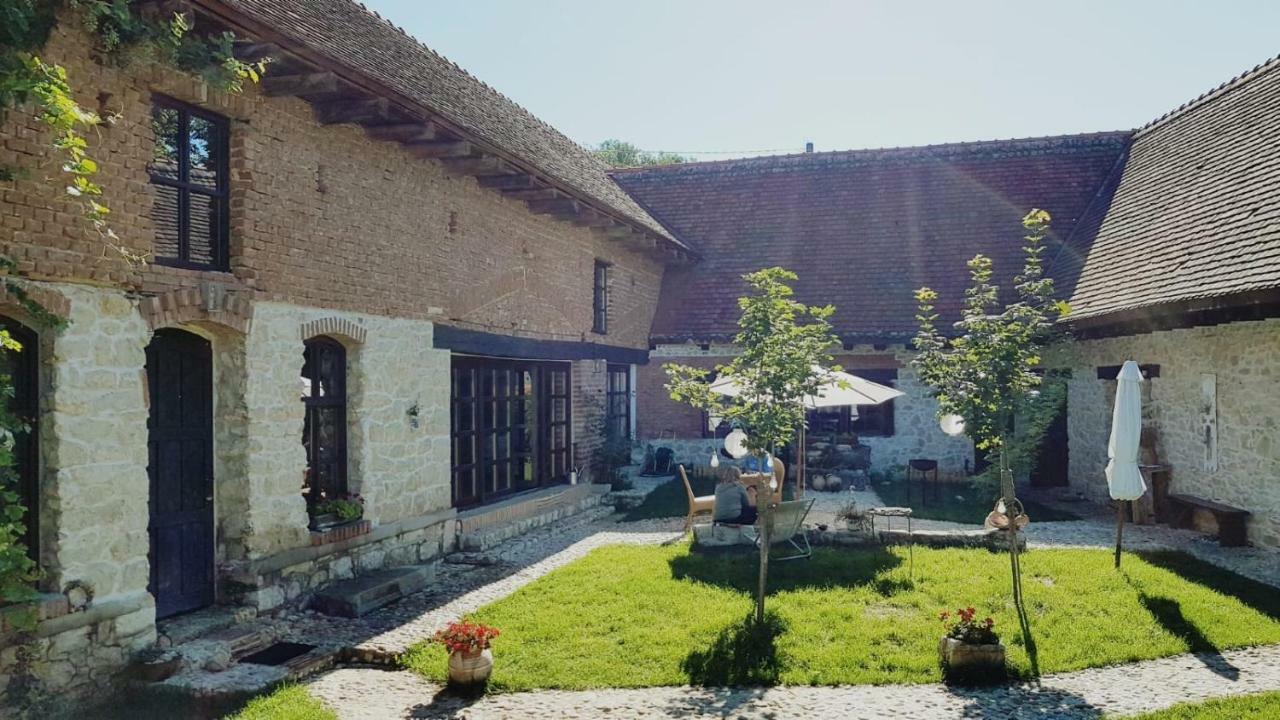 Hotel Casa Thea Cheile Nerei Sokolar Exteriér fotografie